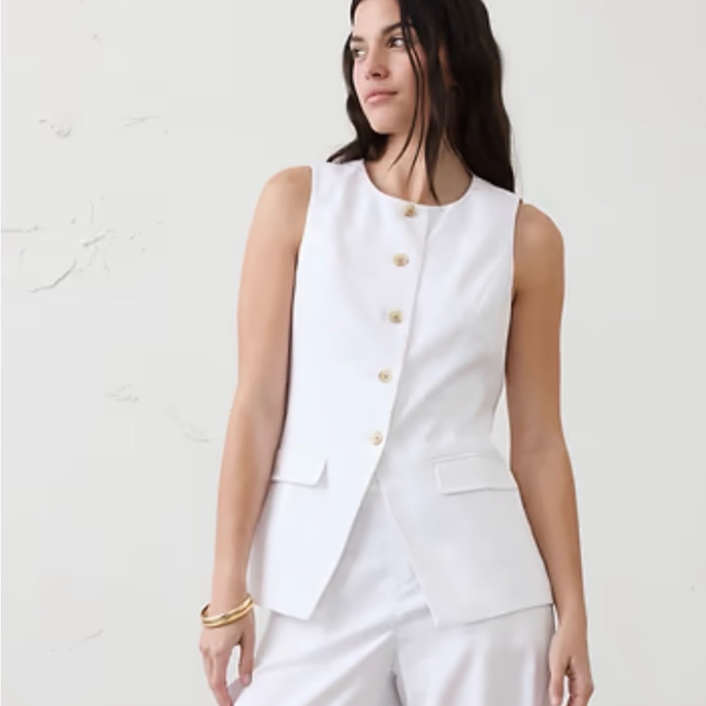 Banana Republic White Sleeveless Button Front Vest NWT